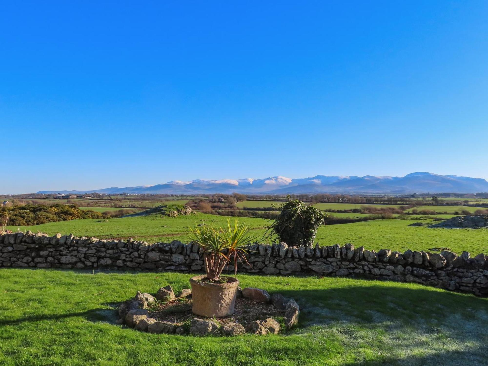 Cosy Barn Villa Dwyran Dış mekan fotoğraf